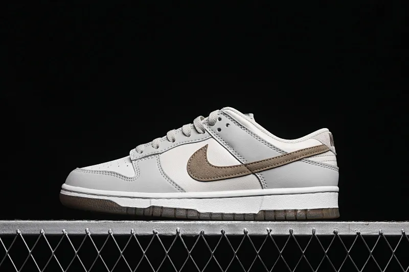 All categories Nk SB Dunk series Nk SB Dunk Low low-top sneakers K version Nk Dunk Low "Phantom/Khaki" light gray brown SB low-top casual sneakers FJ4188-001